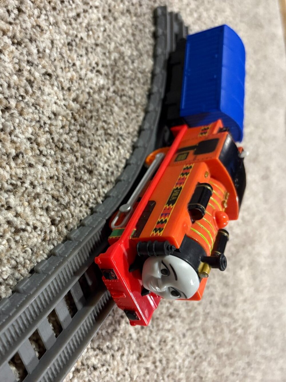 Thomas Friends TrackMaster Nia FXX47 Blue Cargo Car Motorized WORKS